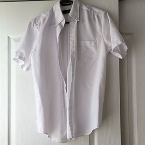 Ladies short sleeve button up